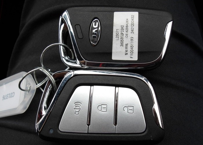 Used 1
                    JAC T9
                     for Sale Image