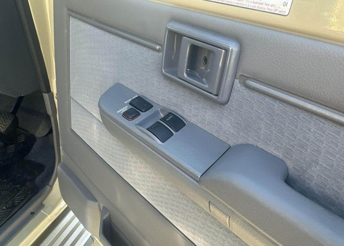 Used 1
                    TOYOTA
                     for Sale Image