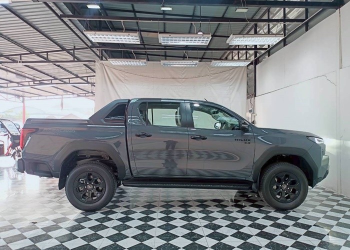 Used 1
                    TOYOTA
                     for Sale Image