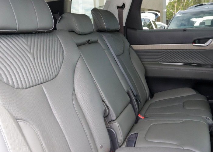 Used 1
                    HYUNDAI
                     for Sale Image