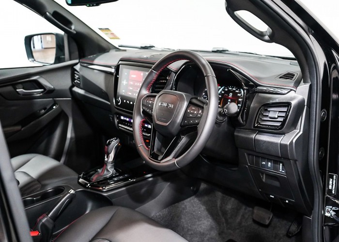 Used 1
                    ISUZU
                     for Sale Image