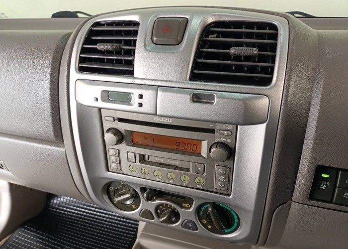 Used 6
                    ISUZU
                     for Sale Image