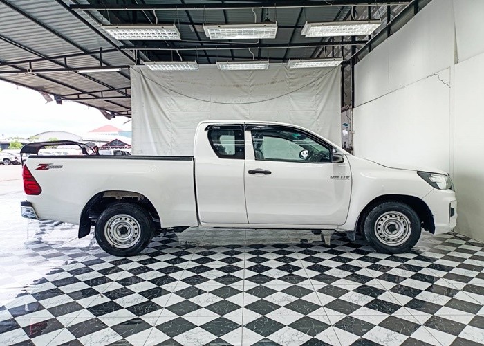Used 12
                    TOYOTA
                     for Sale Image