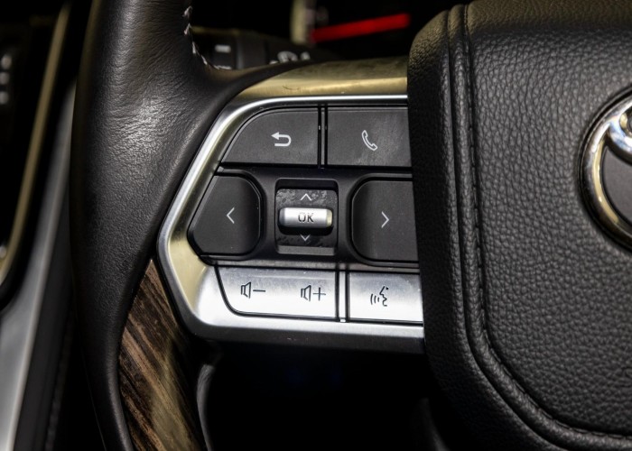 Used 1
                    TOYOTA
                     for Sale Image