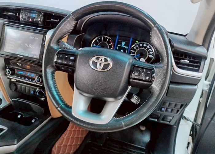 Used 3
                    TOYOTA
                     for Sale Image