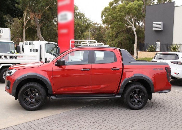 Used 1
                    ISUZU
                     for Sale Image