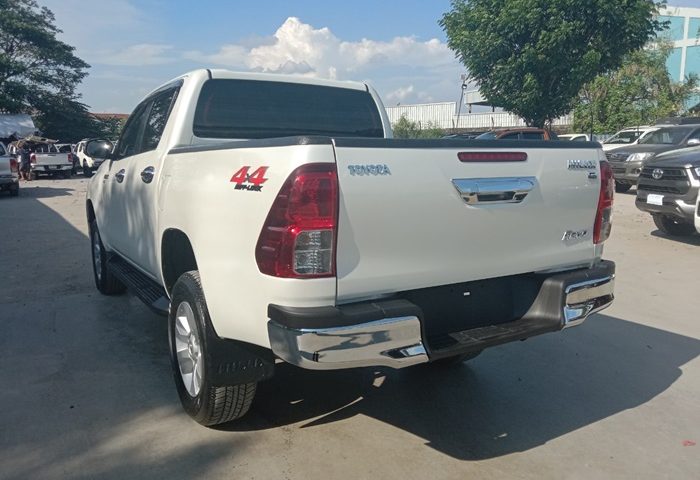 LINE_ALBUM_684_220328_4