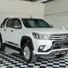 LINE_ALBUM_958_231208_44