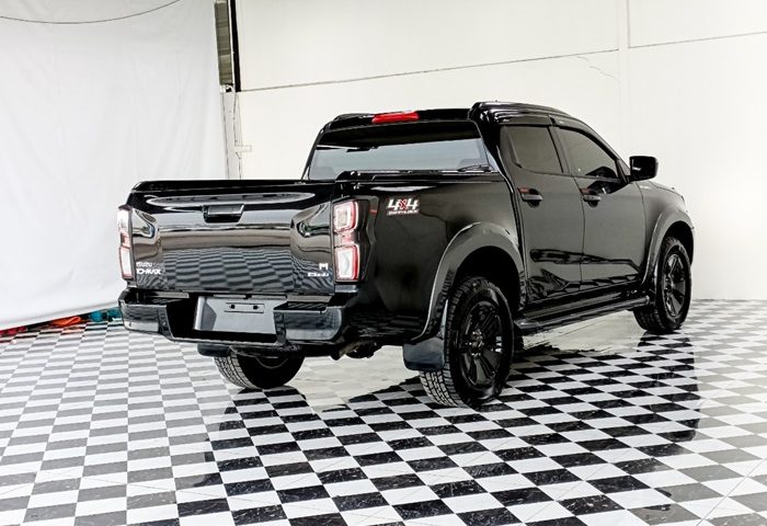 LINE_ALBUM_9998 041266_231205_22