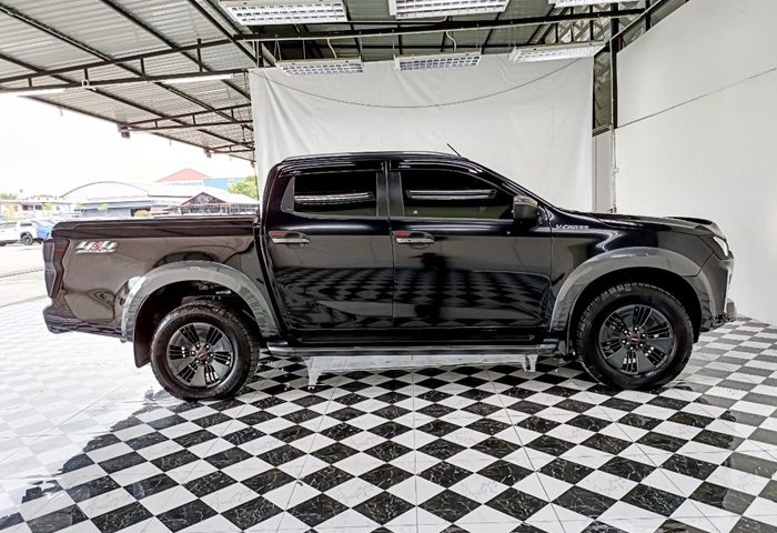 LINE_ALBUM_9998 041266_231205_23