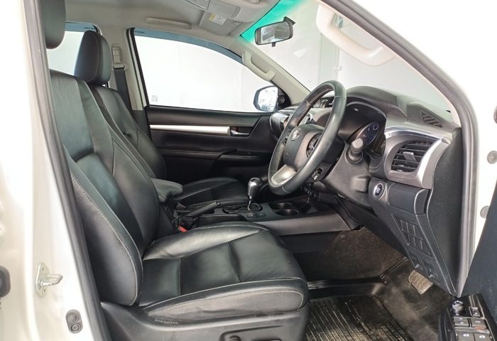 LINE_ALBUM_9752 090267_240209_51