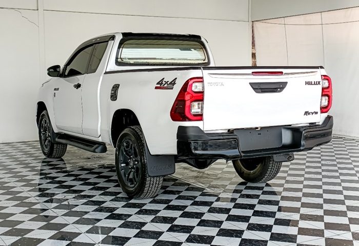 LINE_ALBUM_1445 010367_240301_21